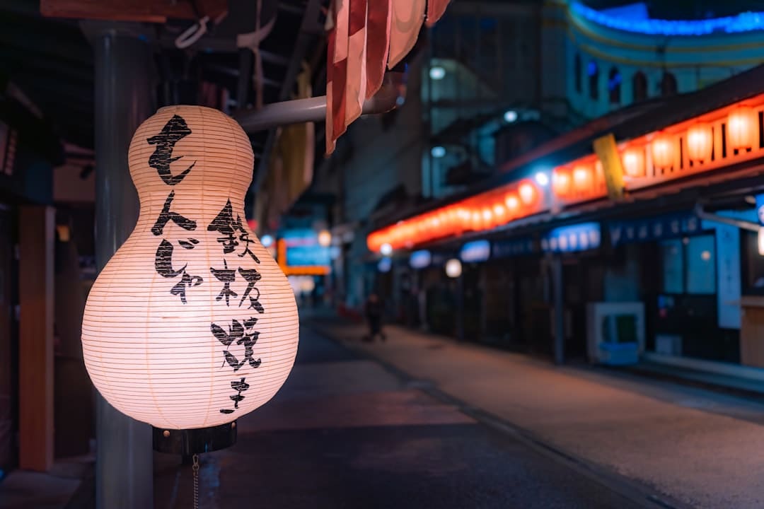 青海格尔木沙漠雅丹苍莽壮美
